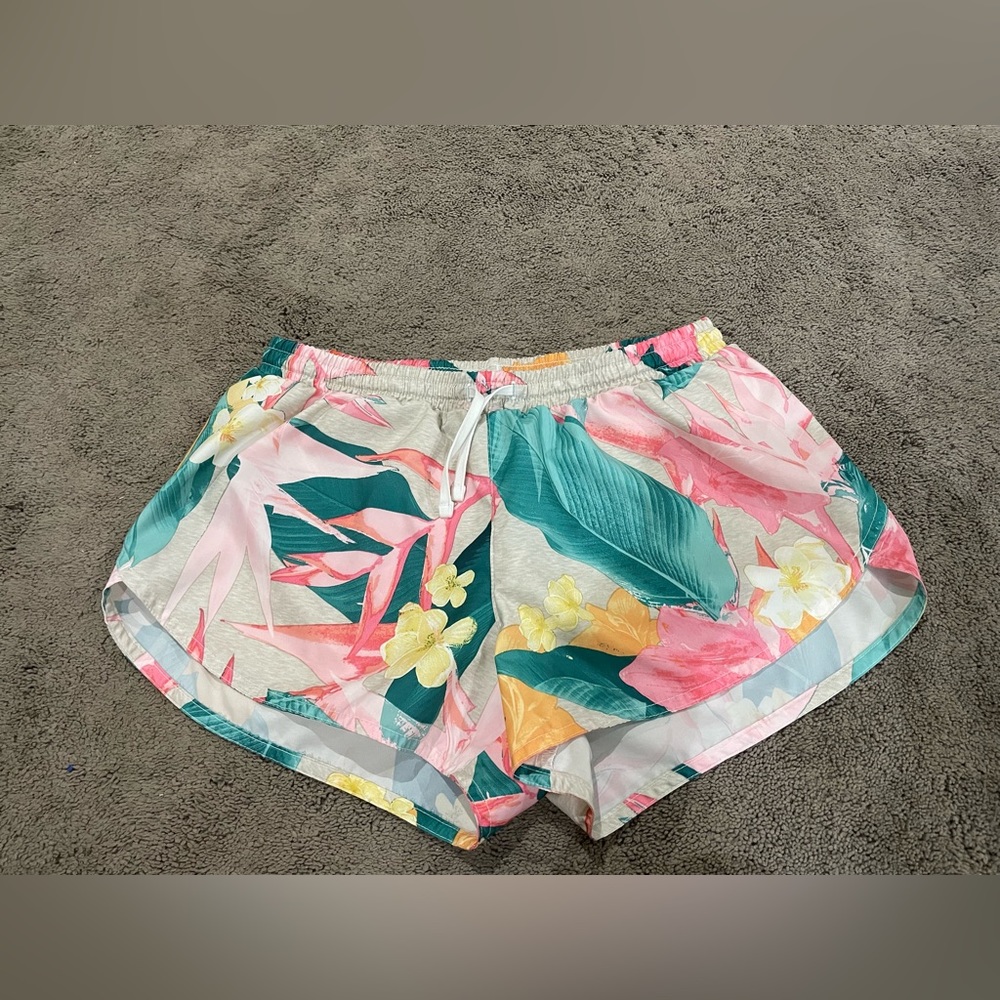 Old Navy Active size Small Go Dry Shorts